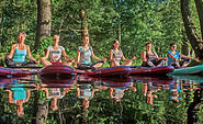 SUP-Yoga, Foto: Gesundheitsstudio Andrea Dabow, Lizenz: Amt Burg (Spreewald)