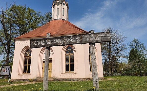 Kirche am Weg in Dannenwalde, Foto: Itta Olaj, Lizenz: Tourismusverband Ruppiner Seenland e. V.