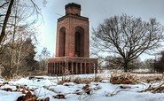 Bismarckturm im Winter, Foto: Peter Becker, Lizenz: Amt Burg (Spreewald)