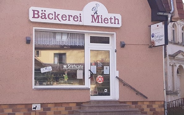 Bäckerei Mieth Stehcafé Außenansicht, Foto: Touristinformation Burg im Spreewald, Lizenz: Amt Burg (Spreewald)