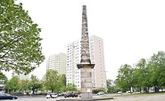 Obelisk des Neustädter Tors, Foto: Bernd Gewohn, Lizenz: TMB-Fotoarchiv