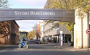 Eingang Studio Babelsberg, Foto: Studio Babelsberg, Lizenz: Studio Babelsberg
