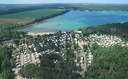 Campsite from above and lake for swimming, Foto: Themencamping GmbH, Lizenz: Themencamping GmbH