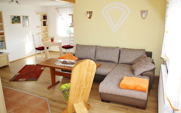 Wohnraum mit Kamin, Foto: Dana Ertel, Lizenz: Ferienhaus am Waldessaum