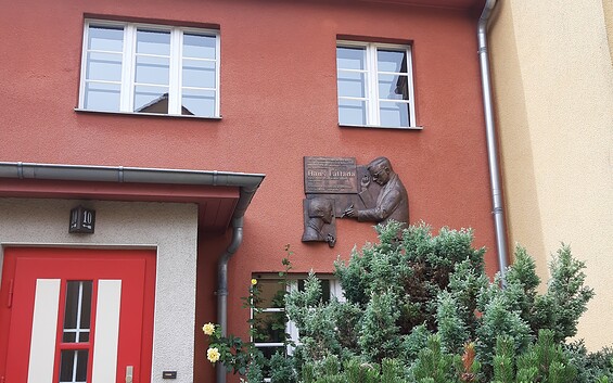 Falladahaus exterior view, Foto: Jutta Skotnicki, Lizenz: Gemeinde Neuenhagen bei Berlin / Seenland Oder-Spree