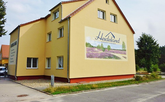 Heideland Gaststätte & Pension, Foto: Ulrike Haselbauer, Lizenz: Foto Touristinformation Hoyerswerda