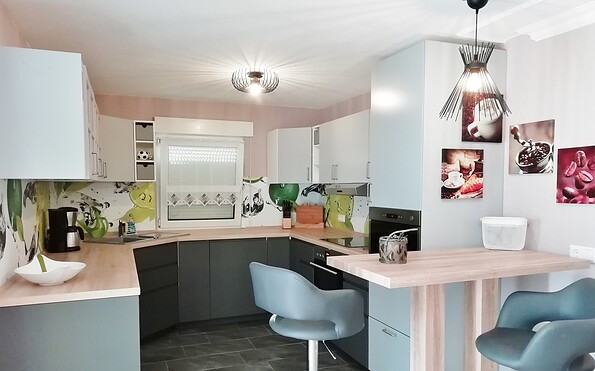 fully equipped open plan kitchen, Foto: Laura Schmidt, Lizenz: Tourismusverband Lausitzer Seenland e.V.