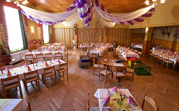 Banquet hall for celebrations, Foto: F. Salomo, Lizenz: Landhotel Neuwiese