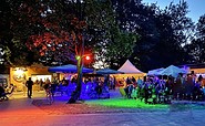 Hipo&#039;s Beachbar am Abend, Foto: Ringo Kloß, Lizenz: Camping- und Caravanparadies Dreiweiberner See