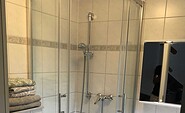 Bathroom with shower, Foto: René Halla, Lizenz: Ferienwohnung Knappensee
