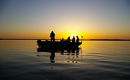 Angeln mit Freunden am Abend, Foto: Sebastian David, Lizenz: Fishing &amp; Boat Lausitz