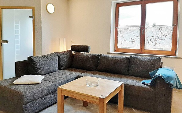 large, comfortable corner sofa, Foto: U. Haselbauer, Lizenz: Tourisumusverband Lausitzer Seenland e.V.