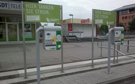 Stromtankstelle Platz der Befreiung in Schwedt/Oder, charging plug