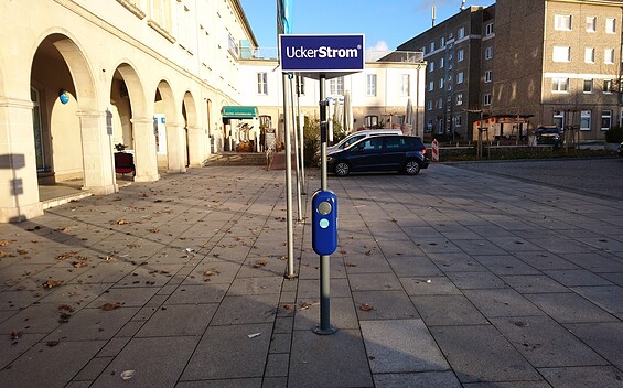 Electric charging station: Parking space at VR-Bank Uckermark Prenzlau 