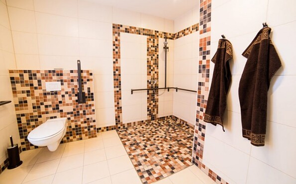 Bathroom with walk-in shower Strandhaus Eden, Foto: Strandhaus Eden