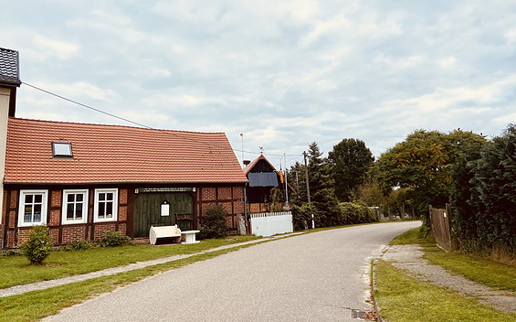 Schlafen unter dem Storchennest - Irgendwo im Nirgendwo