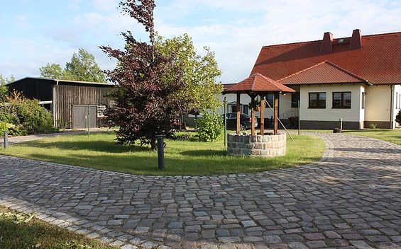 Aussenansicht Hof Schwichtenberg, Foto: Astrid Schmoock