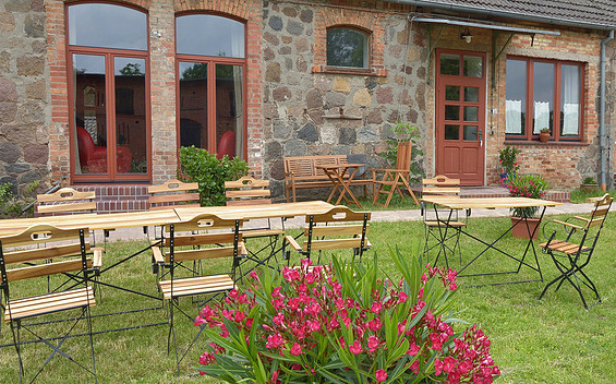 Hof Luisenau Außenansicht , Foto: Klaus Pape, Lizenz: Sylvia Sandig