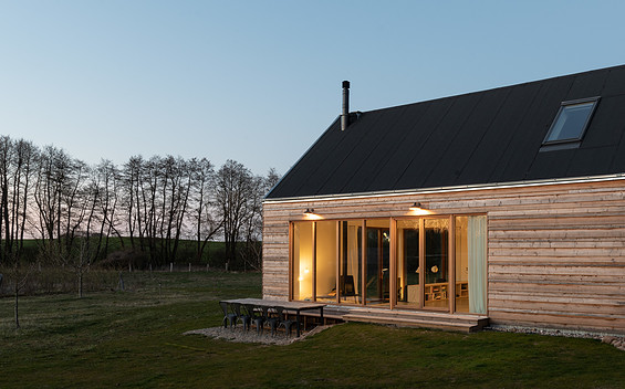 Außenansicht Rosenhaus Pinnow, Foto: Tobias Meixner