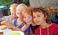 4 Kinder im Camp, , Foto:  Nordlicht-Archiv, Lizenz:  Nordlicht-Archiv