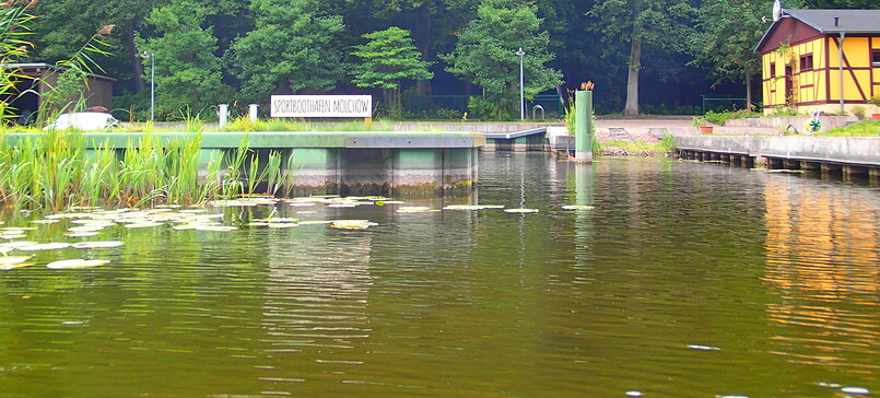 Sportboothafen Molchow