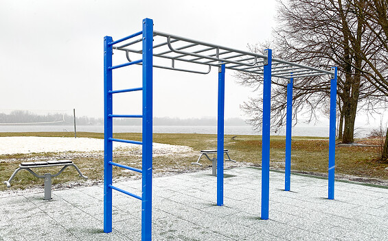 Active Park Senftenberger See/  Slope ladder station on the lake beach in Niemtsch, Foto: J. Kussatz, Lizenz: Zweckverband Lausitzer Seenland Brandenburg e.V.