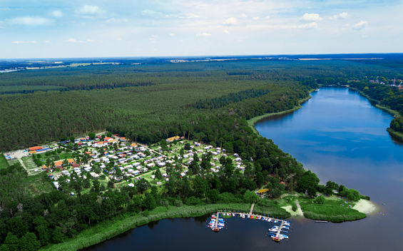 Luftaufnahme:  Campingpark Buntspecht, Foto: M. Stoerk, Lizenz: Dto.