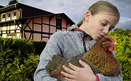 Gast mit Huhn, Foto: Havelapartments, Lizenz: Havelapartments