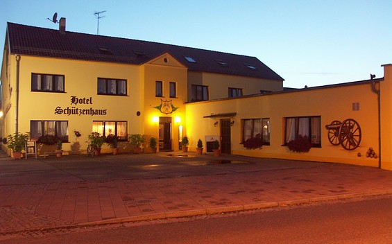 Hotel "Schützenhaus" Brück