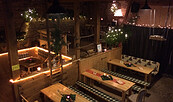 Gemütliches Ambiente in der Tenne, Foto: Backschwein-Tenne