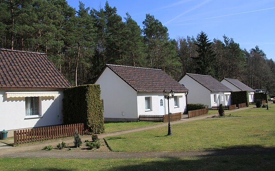 Bungalows der Pension "Zum Waldblick", Foto: Bansen/Wittig