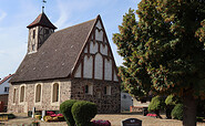 Ostgiebel der Dorfkirche Kuhlowitz, Foto: Klaudia Kaatz, Lizenz: Paulinen Hof Seminarhotel