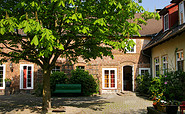 Innenhof, Foto: Landhaus Alte Schmiede