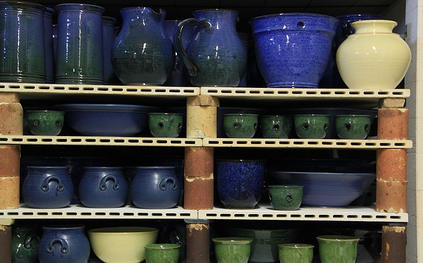 Königsblau Keramik aus Schmerwitz, Foto: Th. Rottenbücher