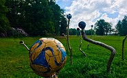 Fußballgolf zwischen Skulpturen, Foto: Robin Weber