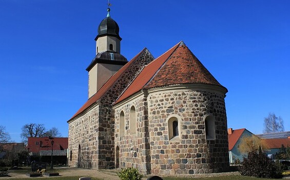 Feldsteinkirche Grubo, fieldstone church