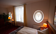 Atmospheric room at hotel Vierseithof, Foto: Yves Lasdinat, Lizenz: HF Berlin Brandenburg Grundbesitz GmbH