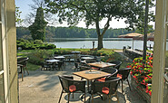 Restaurant Seeromantik with terrace, Foto: Alexander Vetter, Lizenz: Hotel Waldhaus Prieros/Ein Hotel der PRIEDOM Grundbesitz GmbH