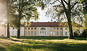Schloss Paretz mit Schlosspark, Foto: Steven Ritzer, Lizenz: Tourismusverband Havelland e.V.