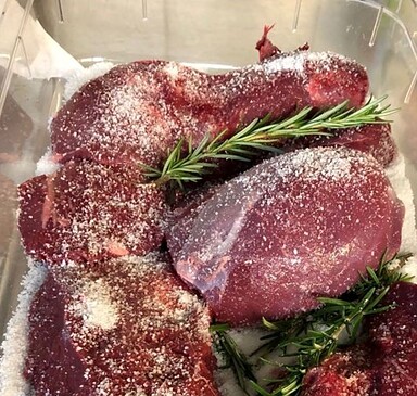 Wildwirtschaft in Buchenhain, meat