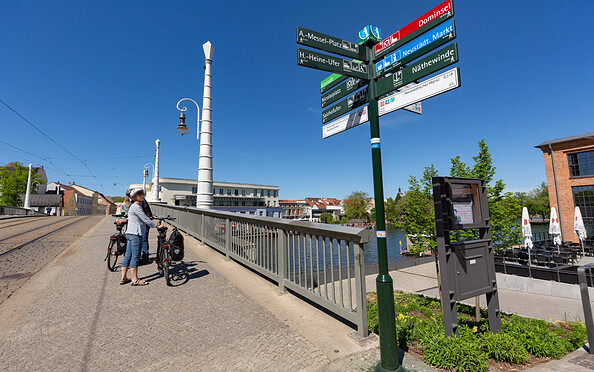 Radfahrer auf Jahrtausenbrücke in Brandenburg an der Havel, Foto: Steffen Lehmann, Lizenz: TMB Tourismus-Marketing Brandenburg GmbH