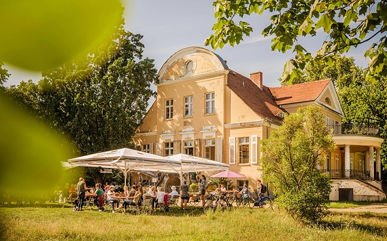 Gutshaus Neukladow, Foto: Dagmar Schwelle, Lizenz: visitberlin