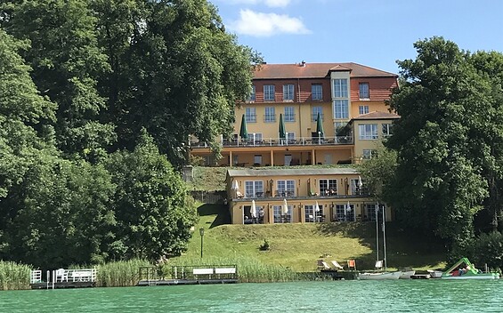 Strandhotel Vier Jahreszeiten Buckow, Foto: Julia ten Napel , Lizenz: Julia ten Napel