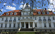Eingangsportal Schloss Genshagen, Foto: Susan Gutperl, Lizenz: Tourismusverband Fläming e.V.