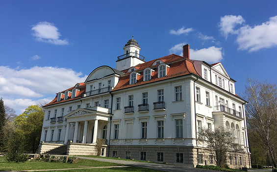 Schloss Genshagen mit Schlosspark
