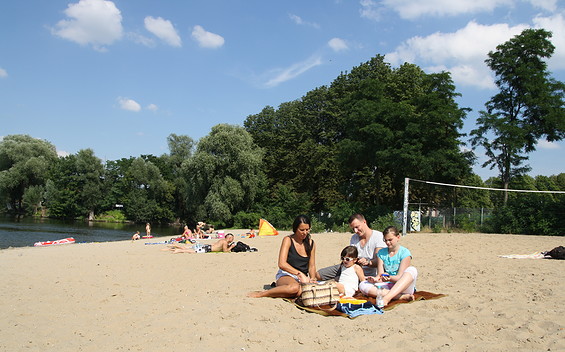 Strand am Grillendamm, Foto: Stadtmarketing- und Tourismusgesellschaft Brandenburg an der Havel, Foto: STG Stadtmarketing- und Tourismusgesellschaft Brandenburg an der Havel