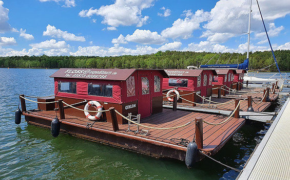 Expeditours - motorboat, raft and houseboat rental at Lake Senftenberg