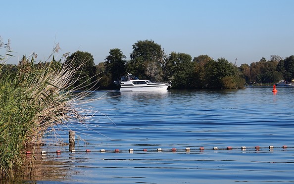 Unterwegs auf der Havel, Foto: Tourismusverband Ruppiner Seenland e.V., Lizenz: Tourismusverband Ruppiner Seenland e.V.