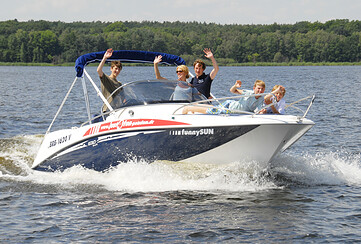 Bootsvermietung und Yachtcharter an der "Marina am Tiefen See"