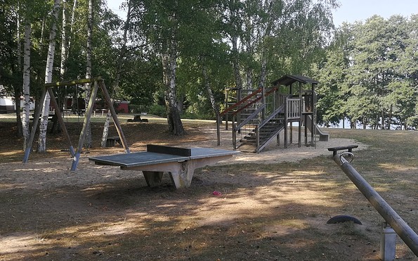 Spielplatz in Seilershof, Foto: Leo Knaack, Lizenz: Tourismusverband Ruppiner Seenland e. V.